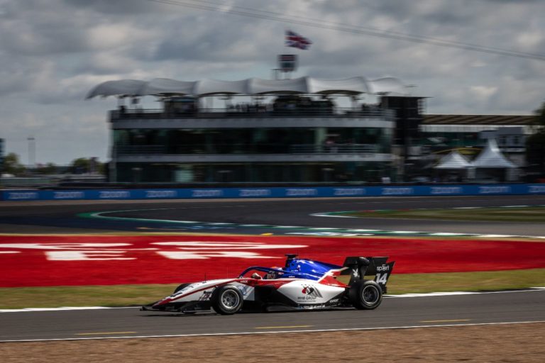 Unlucky weekend for Charouz Racing System at Silverstone for Round 4 of the 2022 FIA Formula 3 championship